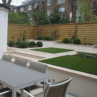 Modern new horizontal Hit and Miss in garden