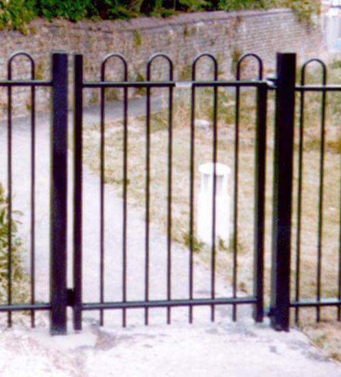 BowTop black single gate