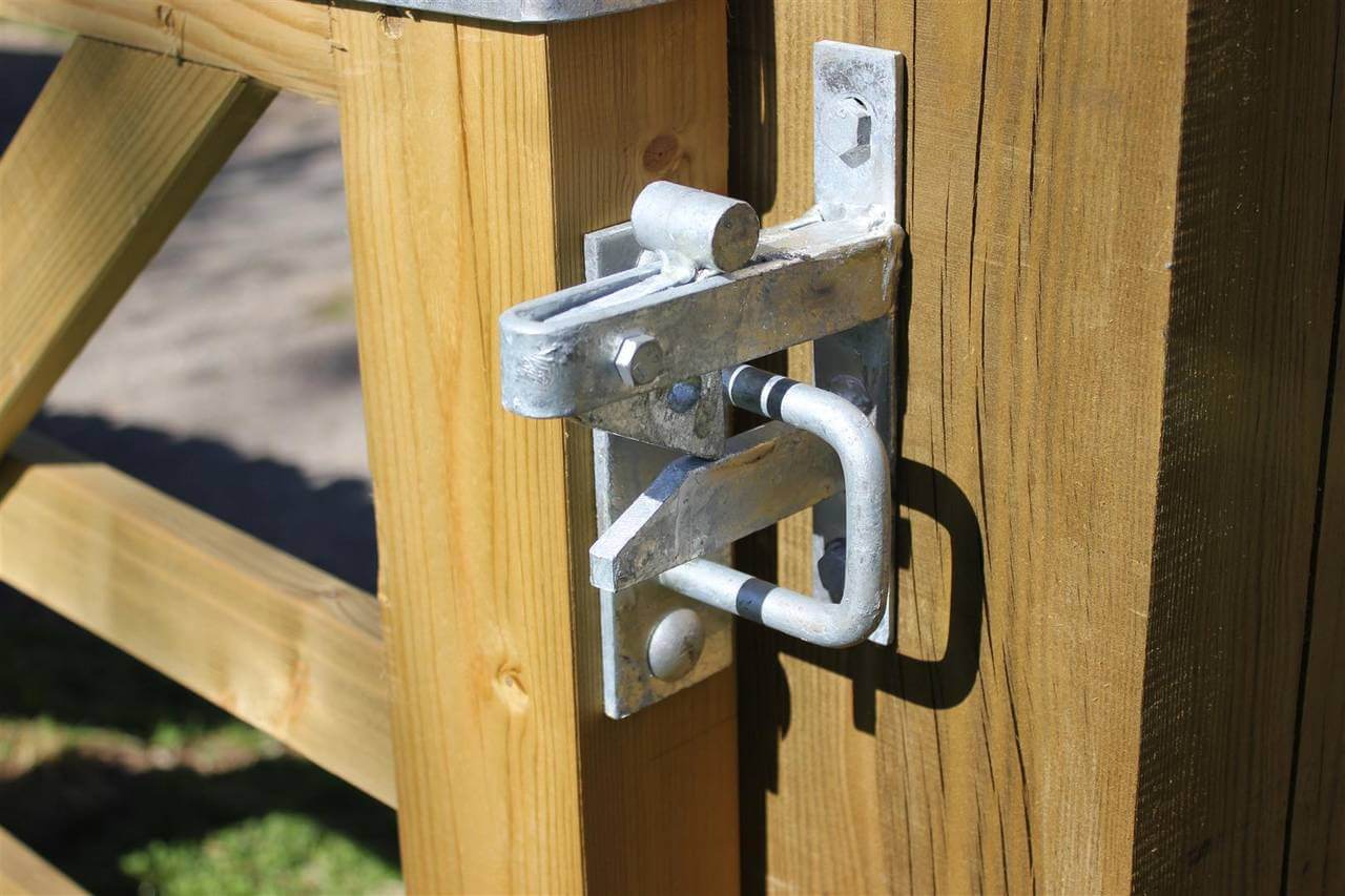 Auto Gate Catch for Field and Entrance Gates