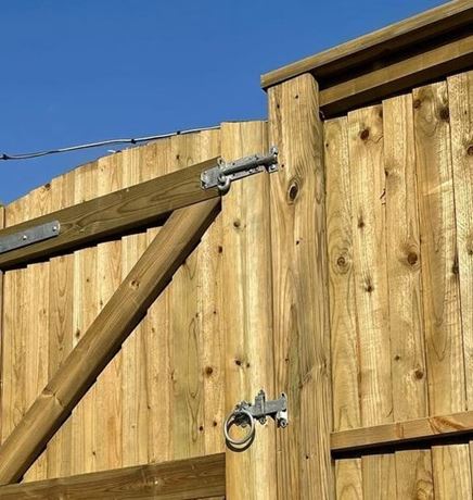 Brenton Bolt on Garden Gate