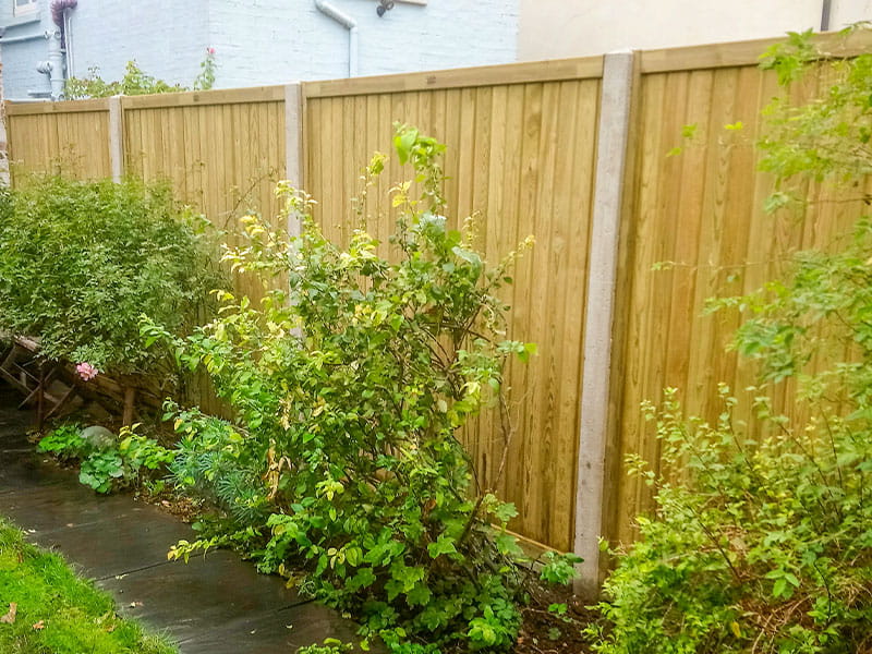 slotted-concrete-fence-posts