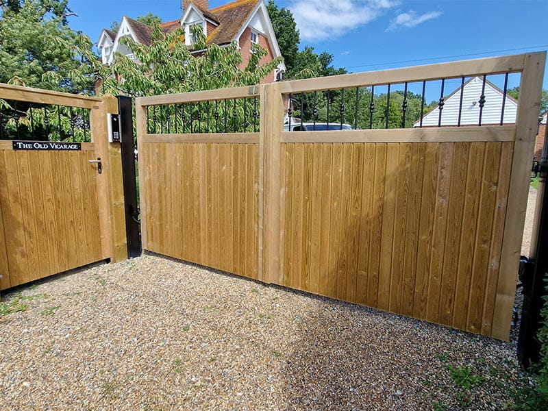electric driveway gate