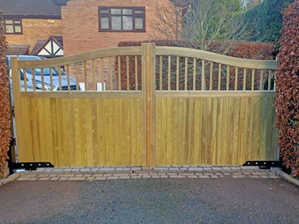 Railing topper with timber infills