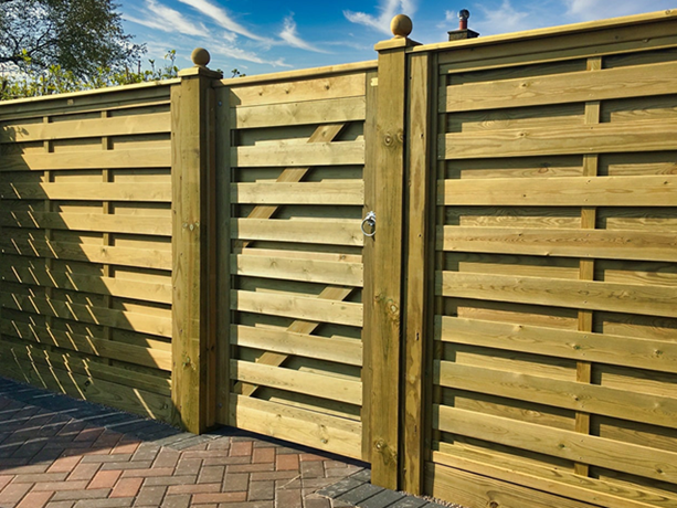horizontal-hit-and-miss-garden-gate