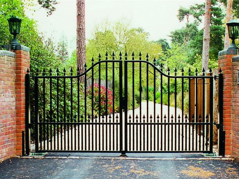 Metal Gates