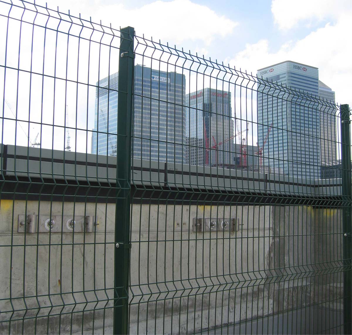 Green Mesh Security fencing