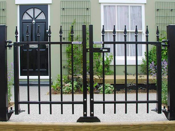 residential-metal-railigns-and-gates