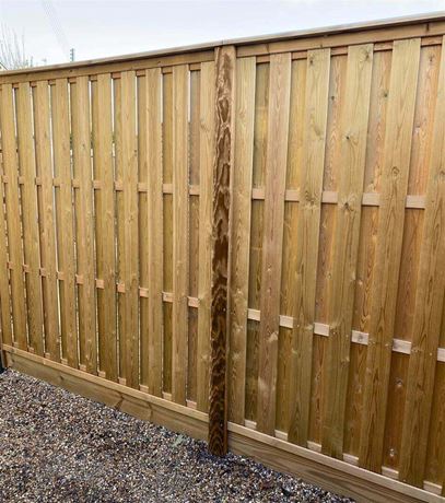 Metal Mi-T Post Timber Cover Board