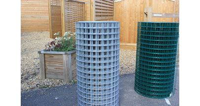 Galvanised wire mesh fencing