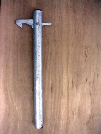 Universal Gate hold back catch