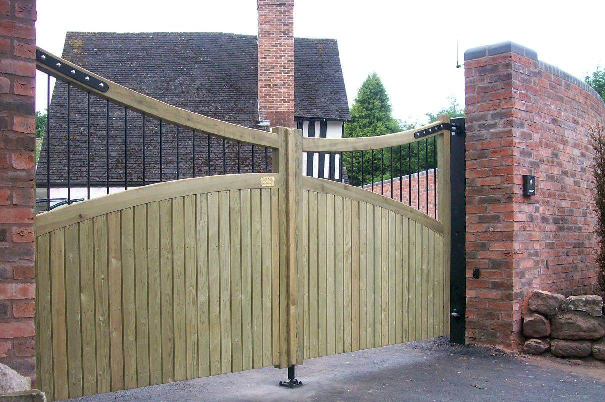 driveway gate ideas