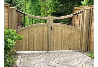 Courtyard Cathedral Driveway Gates