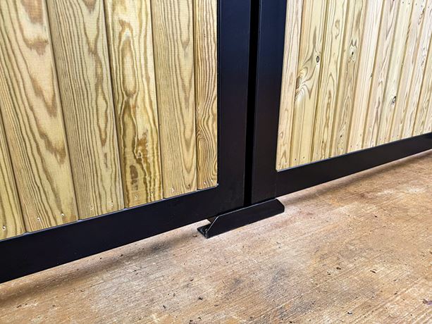 Driveway Gate Centre Gate Stop