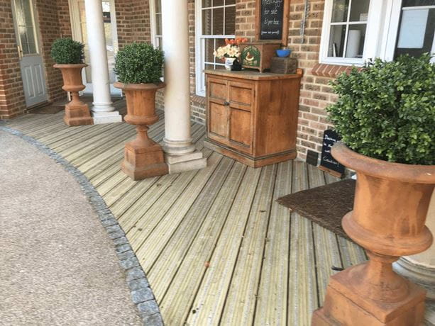 Slip resistant decking 2