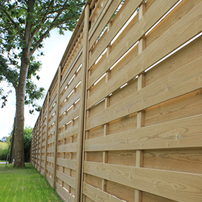 Hit and Miss horizontal fence panel