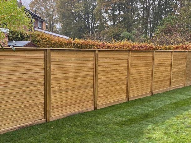 horizontal tongue and groove fence run