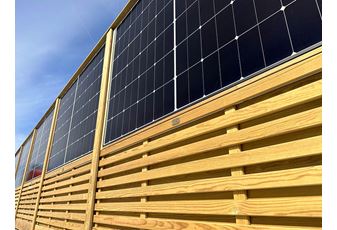 Jaksun® Solar Fence Panel and 0.6m Venetian Hit and Miss