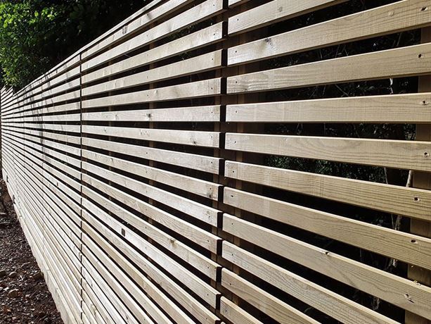 modern-slatted-metro-fence-panels