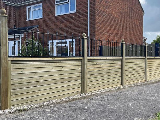 residential-metal-railings-panel