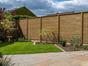 venetian-hit-and-miss-fencing