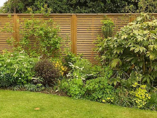 timber-venetian-slatted-fencing