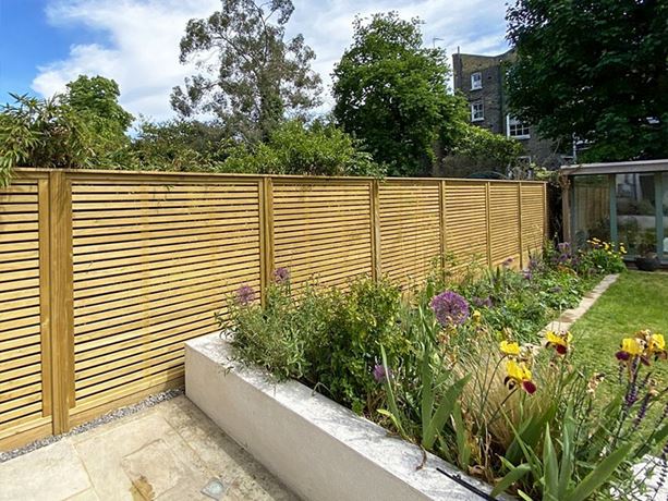 venetian-slatted-fence-panels