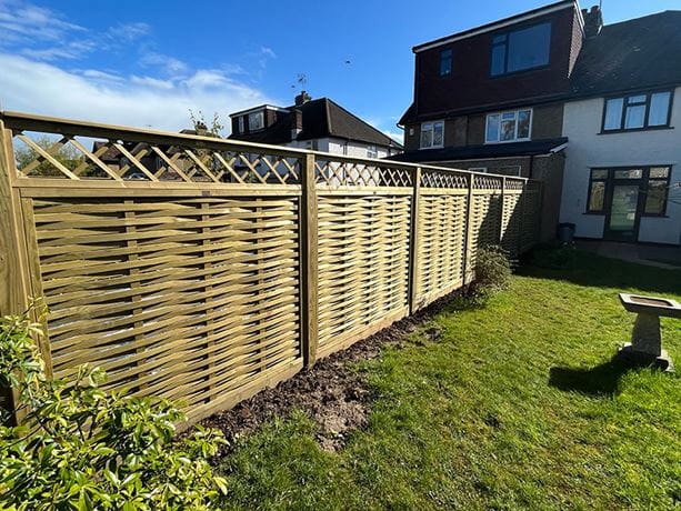 Woven fence panels diamond trellis