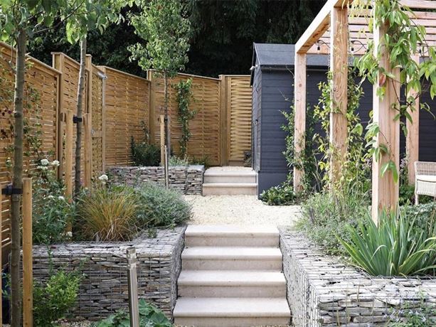 woven fence panels stepped