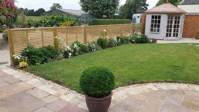 Venetian Fence panel run