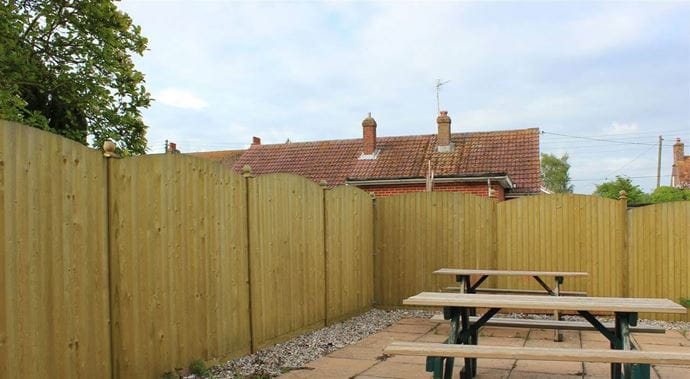 Convex Featherboard Fence Panels
