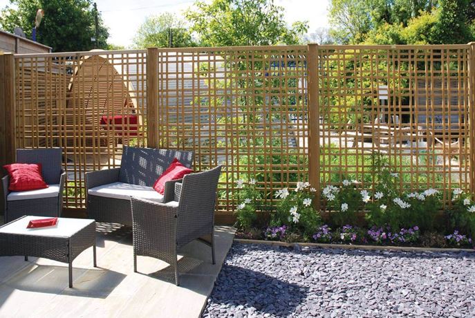 Tartan trellis in garden