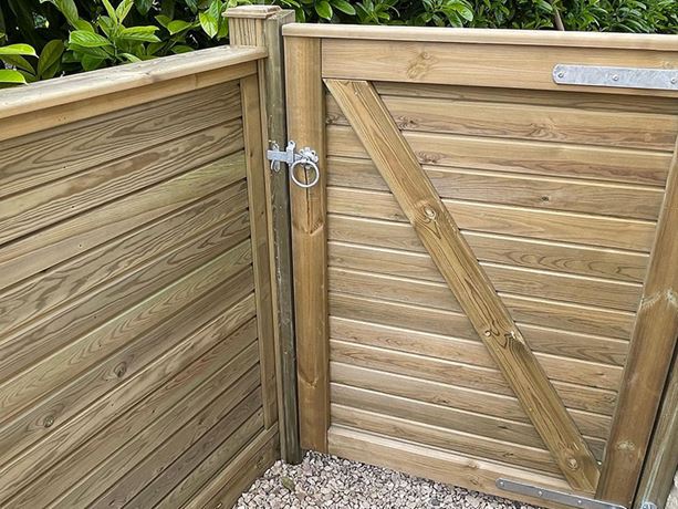 wooden-horizontal-tongue-and-groove-garden-gate