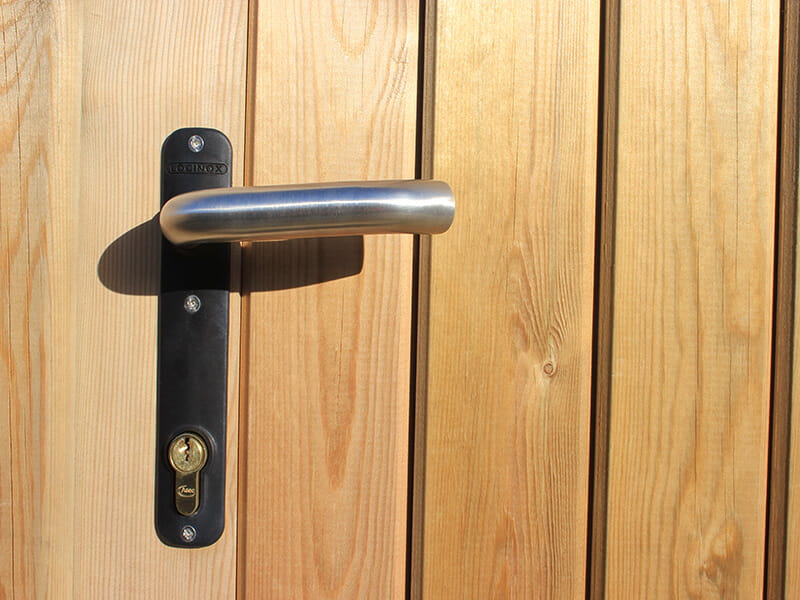 j lock fitted in gate
