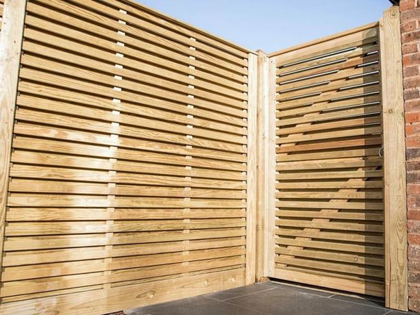 venetian-hit-and-miss-slatted-garden-gate