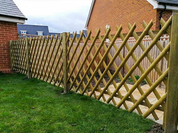 criss cross wood fence