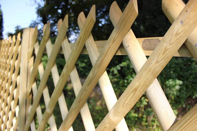Jaktop fence