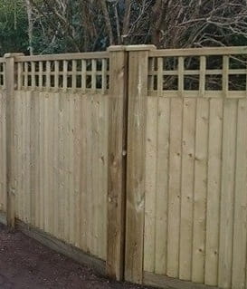 Angled fence using two end posts