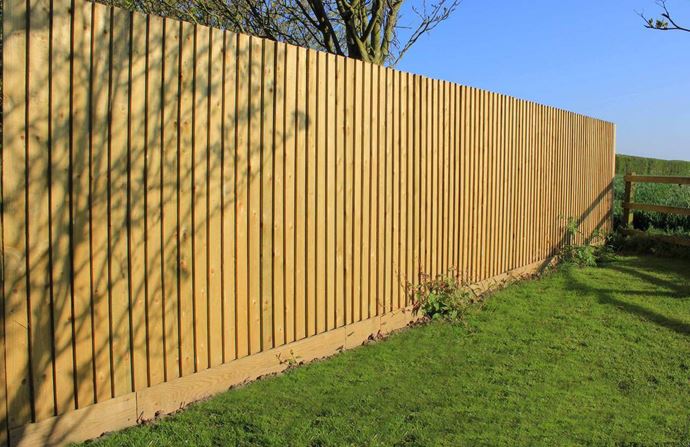 Traditional Featherboard fence orig