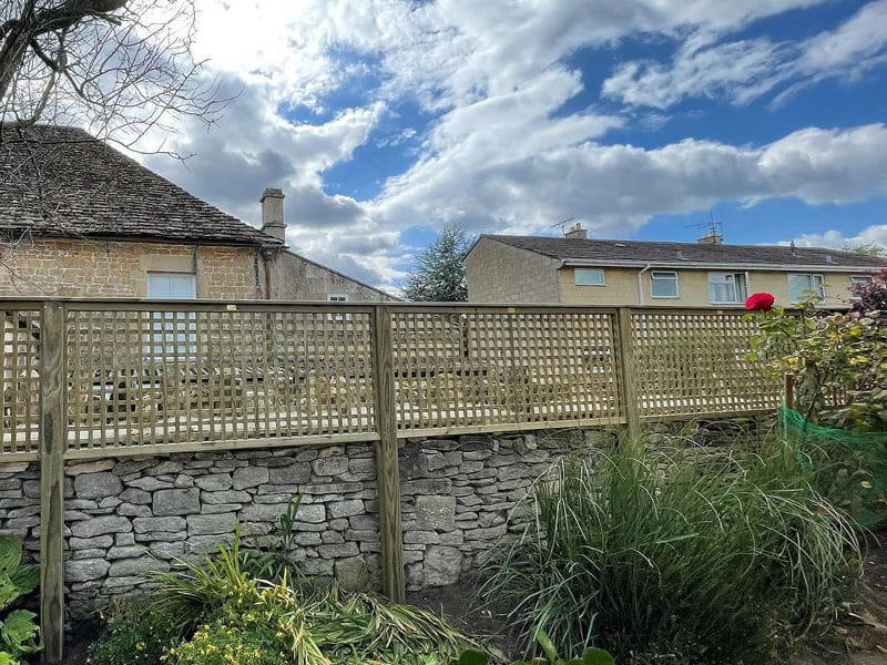 How To Attach Fencing To A Wall | Jacksons Fencing