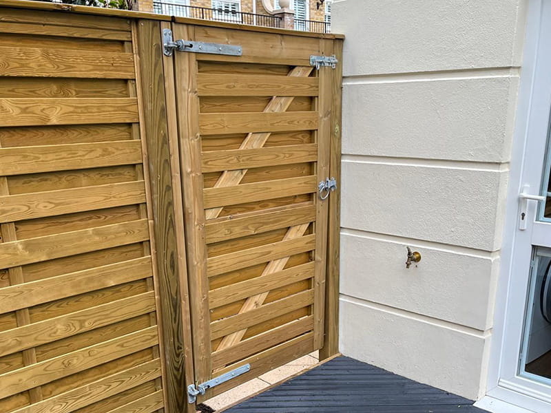 Hit and miss garden gate