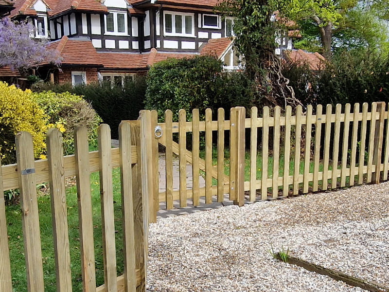 Picket Fencing Gate