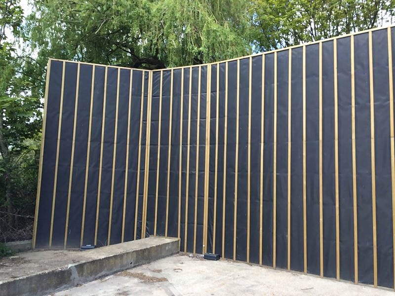 Absorptive acoustic fencing