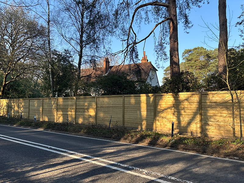 Acoustic garden fence