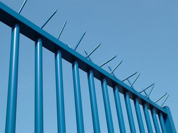 Security fence toppings