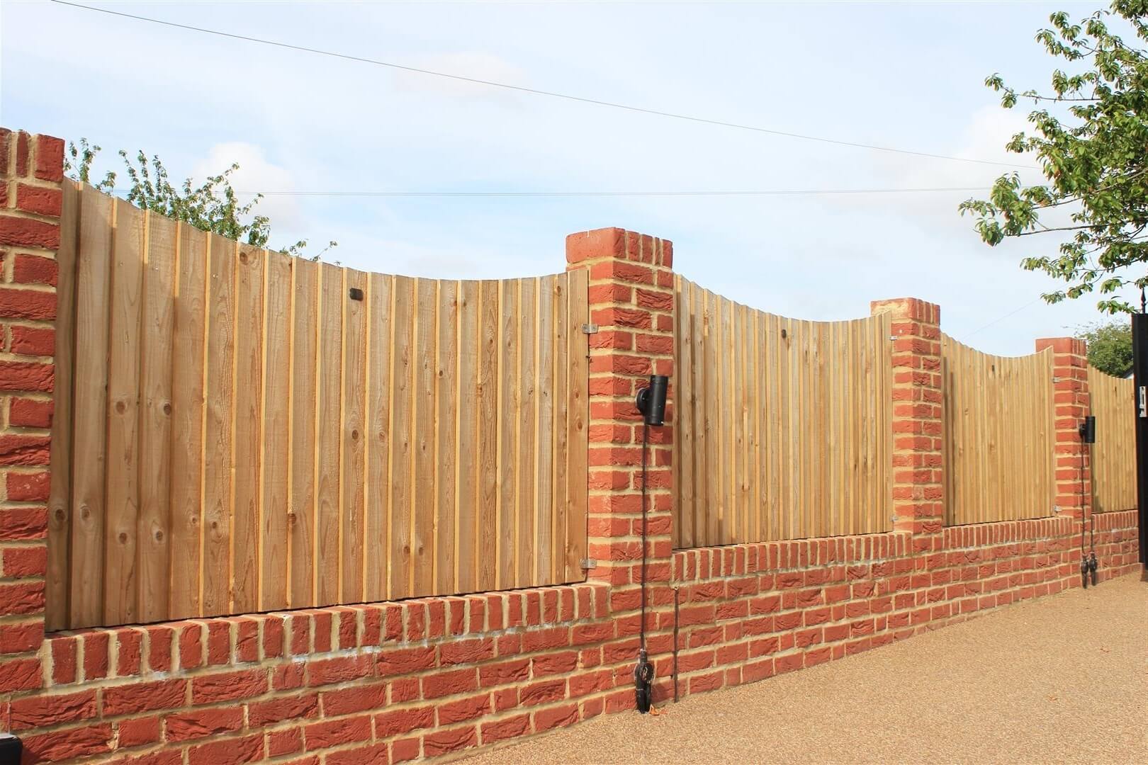 How To Attach Fencing To A Wall | Jacksons Fencing