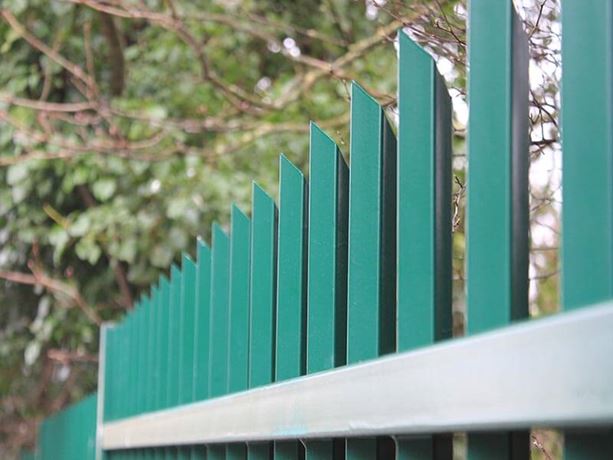 steel fencing
