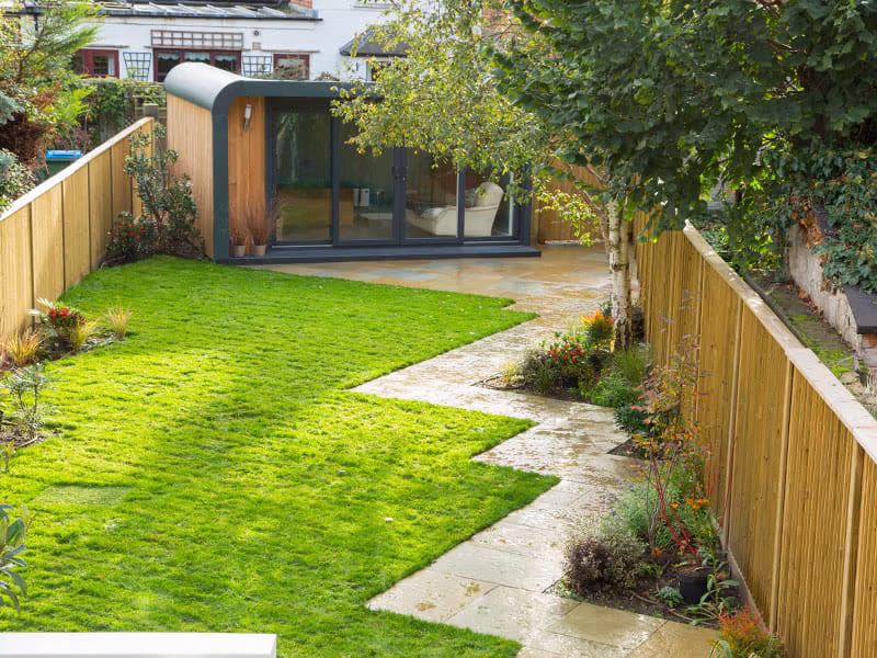 Featherboard fence panels