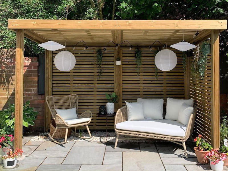 Garden retreat shelter