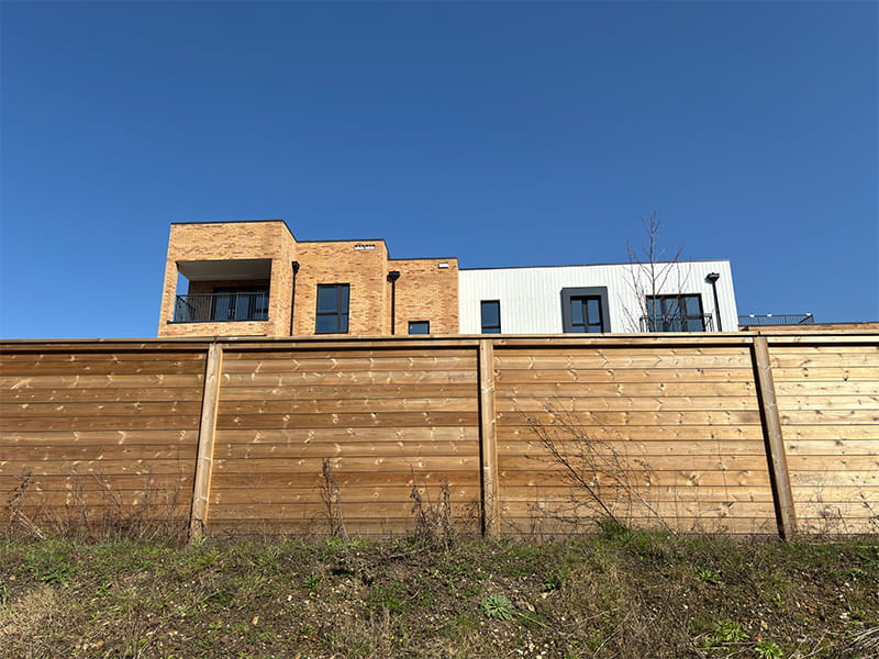 Acoustic fencing for homes