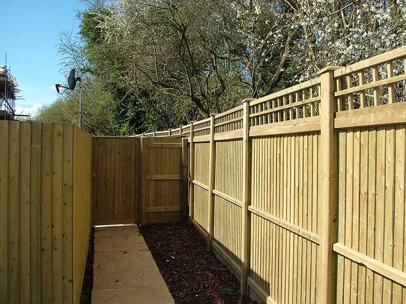 Should I Fence My Alleyway or Not? The Edit Jacksons Fencing